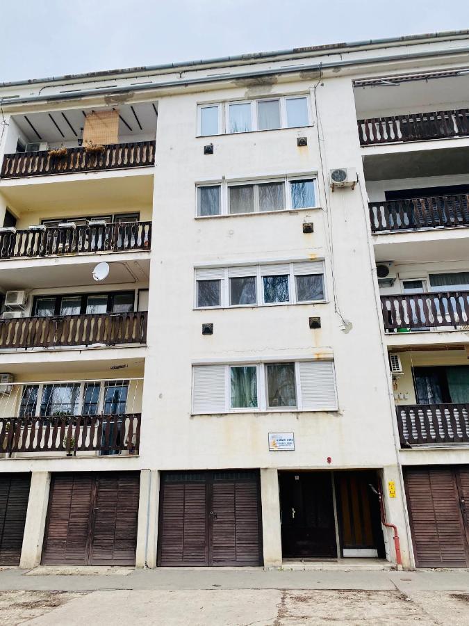 Kalvaria Apartman Szeged Ngoại thất bức ảnh
